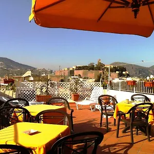 Aparthotel Vacanze Arcobaleno, Città di Lipari